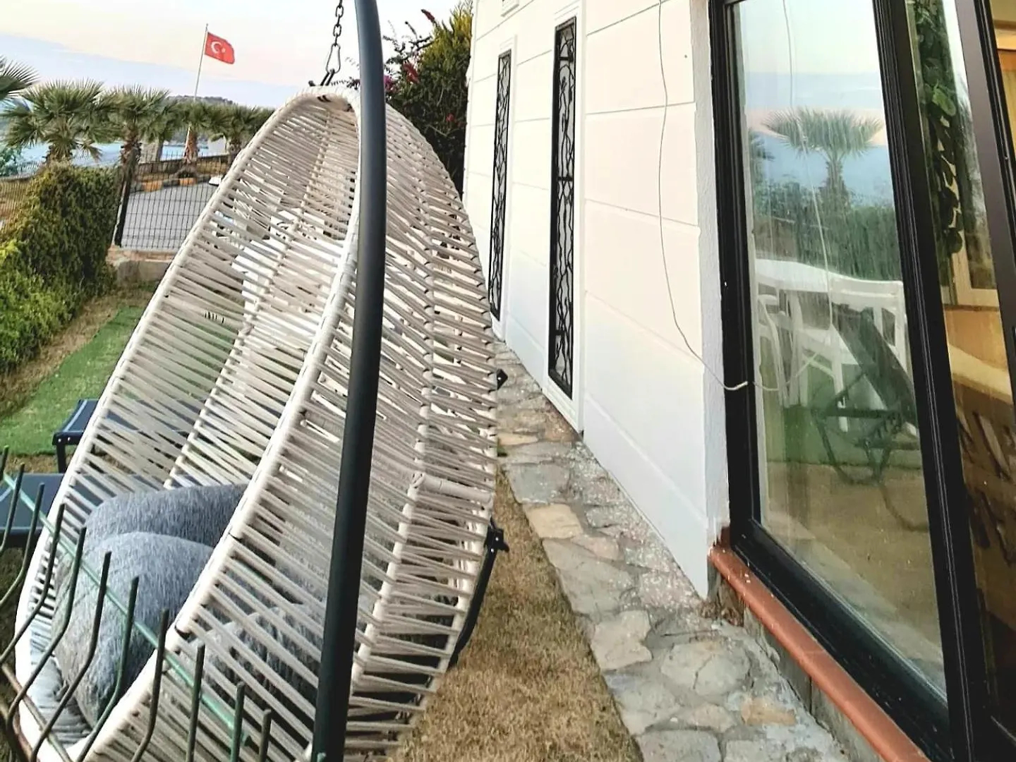 Denize Sifir Benzersiz Villa Kusadasi